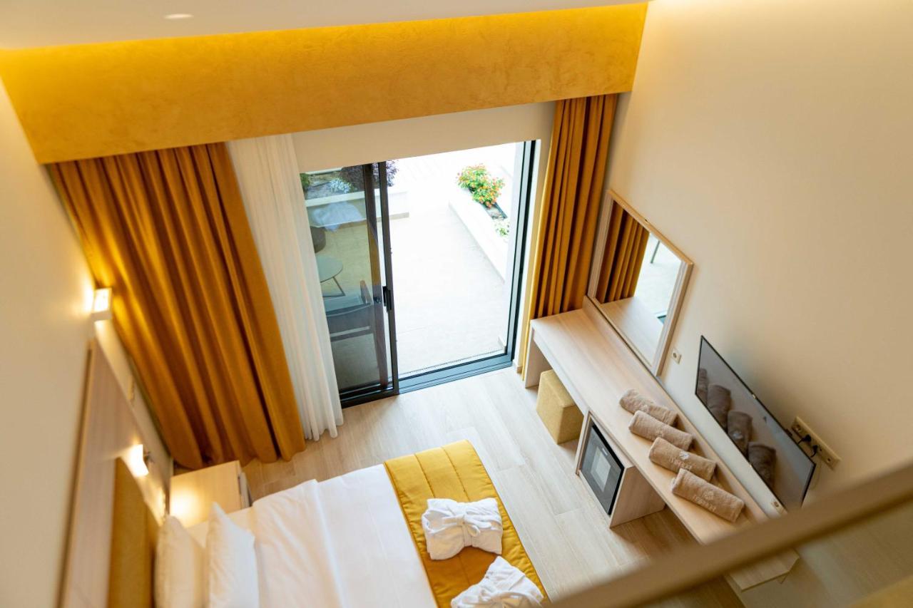 Mirror Hotel بوليخرونو المظهر الخارجي الصورة